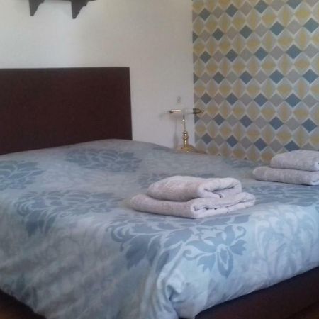 Home Is Home Camors Luaran gambar